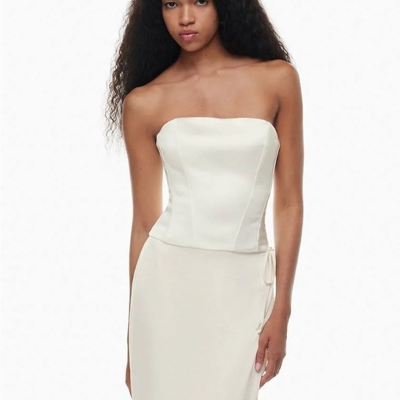Aritzia Tops - Aritzia Wilfred Castle Satin Bustier